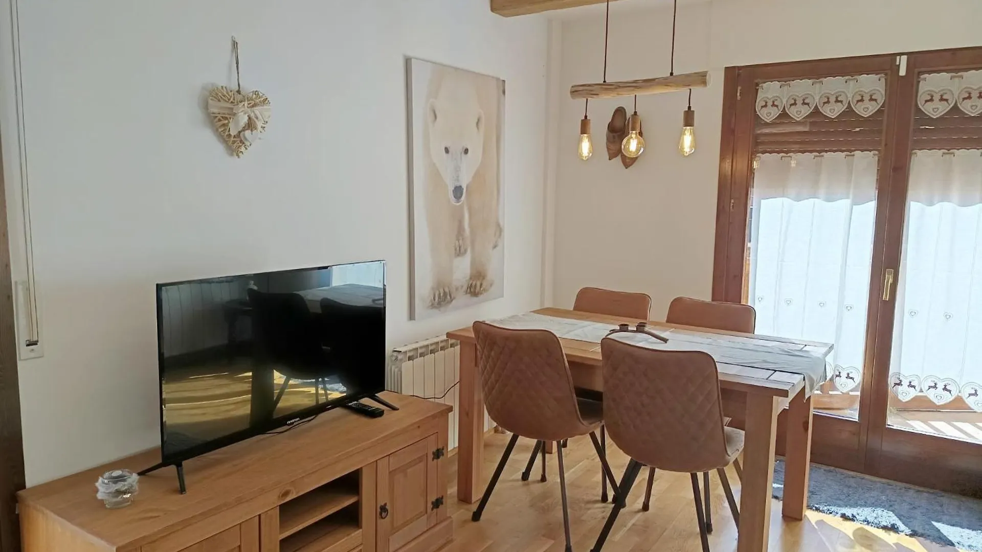 Es Coves Aparthotel Vielha Spain
