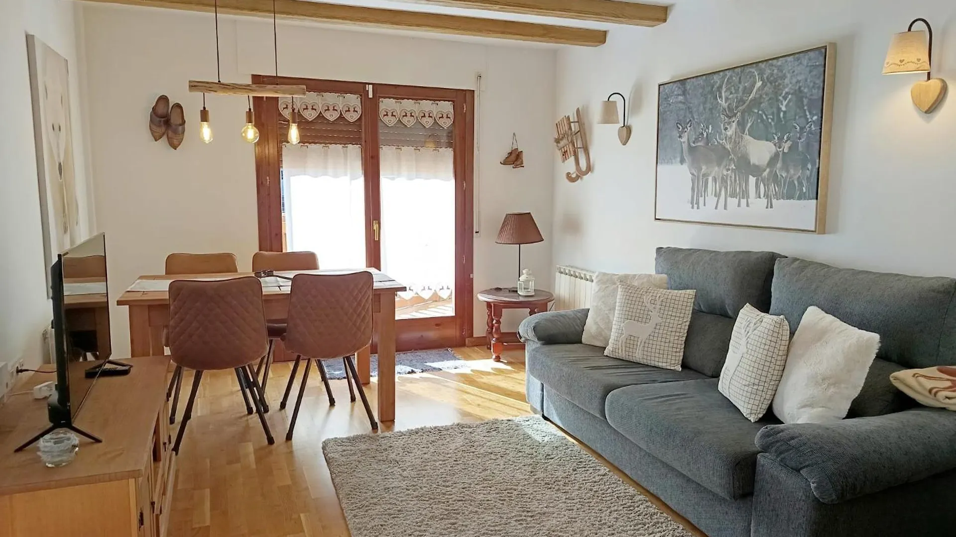 Es Coves Aparthotel Vielha